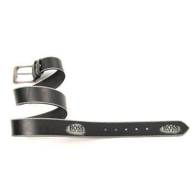 Мужской кожаный ремень в стиле Hugo Boss черно-серый Мужской кожаный ремень в стиле Hugo Boss черно-серый