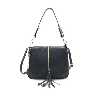 Женская кожаная сумка VEZZE 2514 черная